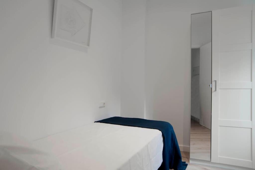 Moderno Apartamento En Plaza Merced Μάλαγα Εξωτερικό φωτογραφία